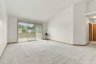 54 Aspen Ln NE, Grand Rapids, MI 49546 - Photo 17