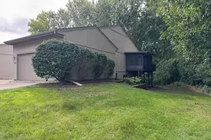 4799 Rockvalley Dr NE, Grand Rapids, MI 49525 - Photo 5