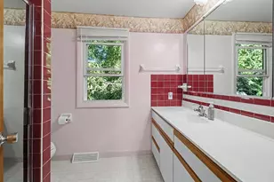 911 Seminole Ave, Ludington, MI 49431 - Photo 21