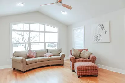 210 Market Place, Benton Harbor, MI 49022 - Photo 13