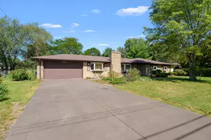6287 Meadowview Ave, Kalamazoo, MI 49048 - Photo 1