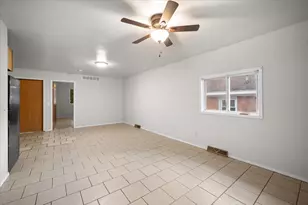 216 Maplelawn St SE, Kentwood, MI 49548 - Photo 7