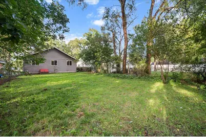 216 Maplelawn Street SE, Kentwood, MI 49548 - Photo 5