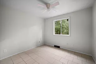 216 Maplelawn St SE, Kentwood, MI 49548 - Photo 19