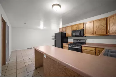 216 Maplelawn Street SE, Kentwood, MI 49548 - Photo 13