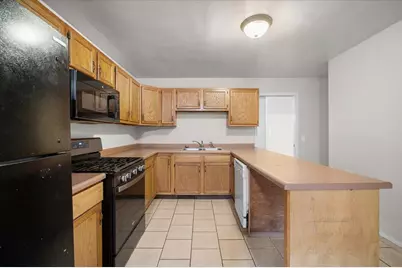 216 Maplelawn Street SE, Kentwood, MI 49548 - Photo 11