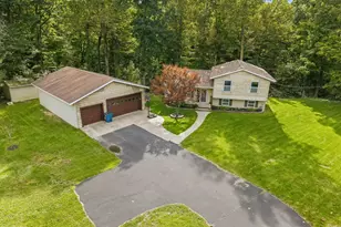 104 Glenn St, Allegan, MI 49010 - Photo 7