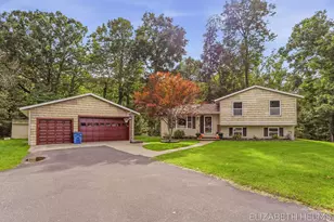 104 Glenn St, Allegan, MI 49010 - Photo 1