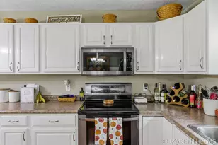 104 Glenn St, Allegan, MI 49010 - Photo 23