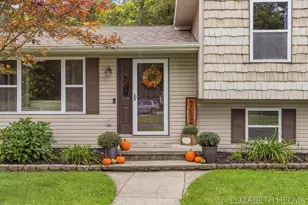 104 Glenn St, Allegan, MI 49010 - Photo 3