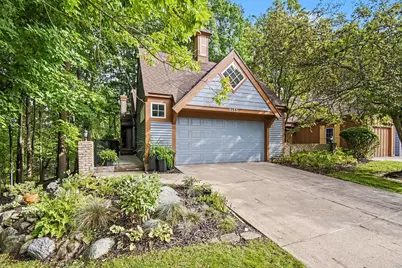 2133 North Cross Creek Drive SE, Grand Rapids, MI 49508 - Photo 1
