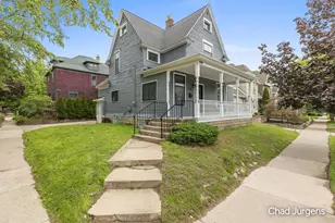 901 Wealthy St SE, Grand Rapids, MI 49506 - Photo 1