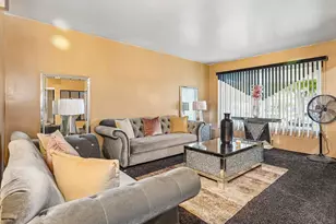 27248 Newport Dr, Warren, MI 48088 - Photo 5