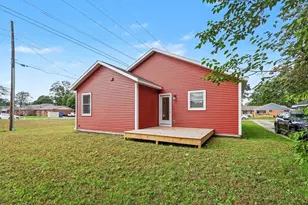 1003 Ducey Ave, Muskegon, MI 49442 - Photo 15