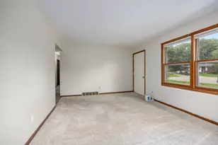 3726 Bluebird Ave SW, Wyoming, MI 49519 - Photo 7