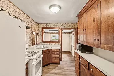 310 Fleming Street, Howell, MI 48843 - Photo 7