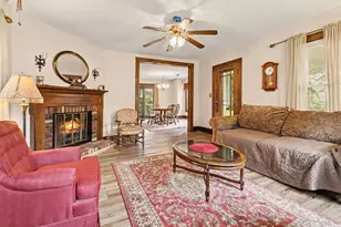 310 Fleming St, Howell, MI 48843 - Photo 5