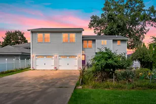 1713 Lakeview Dr, Portage, MI 49002 - Photo 3