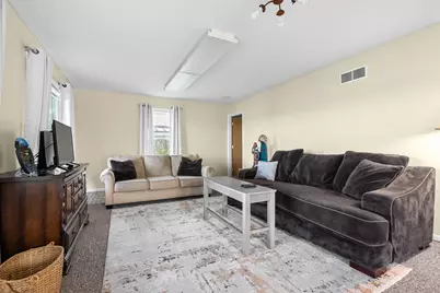 1713 Lakeview Drive, Portage, MI 49002 - Photo 9
