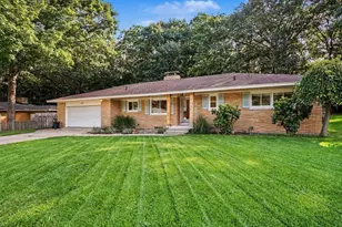 3010 Country Club Dr, Muskegon, MI 49441 - Photo 3