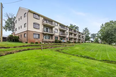 225 W Columbia Avenue #10, Battle Creek, MI 49015 - Photo 1