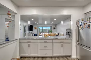 225 W Columbia Ave, Battle Creek, MI 49015 - Photo 5