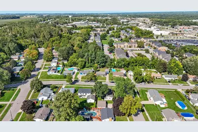 977 Coventry Drive NW, Grand Rapids, MI 49544 - Photo 37