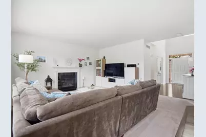 21222 Laurelwood Court, Farmington, MI 48336 - Photo 11