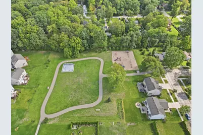 21222 Laurelwood Court, Farmington, MI 48336 - Photo 35