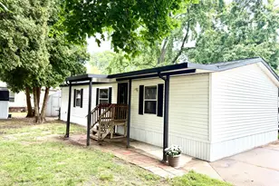 2651 Edmonton St SW, Wyoming, MI 49519 - Photo 1