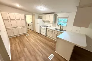 2651 Edmonton St SW, Wyoming, MI 49519 - Photo 5