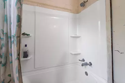 411 N Fair Avenue, Benton Harbor, MI 49022 - Photo 7