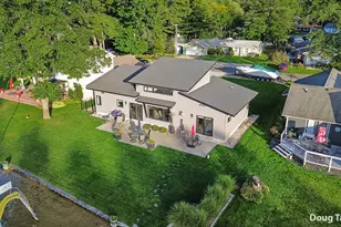 8245 Indian Shores Dr, Howard City, MI 49329 - Photo 7