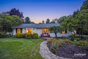 610 W Ellis Ave, Belding, MI 48809 - Photo 1