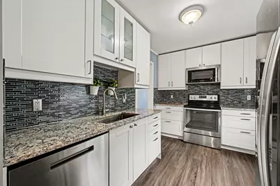 34895 Bridgeman Street, Farmington Hills, MI 48335 - Photo 15