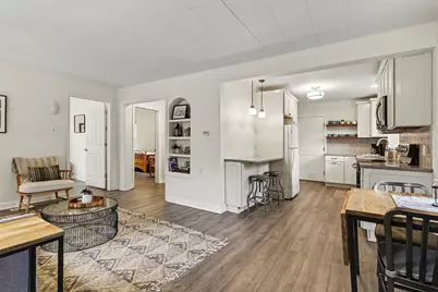 208 N Oak Street, Buchanan, MI 49107 - Photo 5