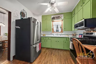 138 W South Street, Hastings, MI 49058 - Photo 11