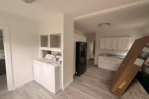 116 W Territorial Rd, Battle Creek, MI 49015 - Photo 3