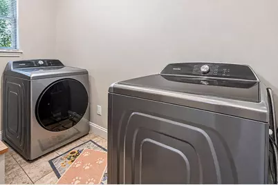 680 E Empire Avenue, Benton Harbor, MI 49022 - Photo 27