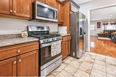 680 E Empire Avenue, Benton Harbor, MI 49022 - Photo 19