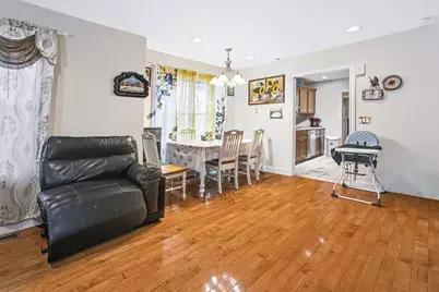 680 E Empire Avenue, Benton Harbor, MI 49022 - Photo 17