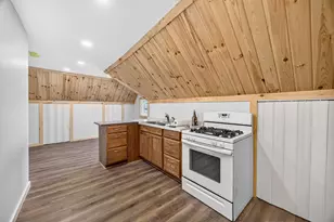 212 E 2nd St, Trufant, MI 49347 - Photo 31