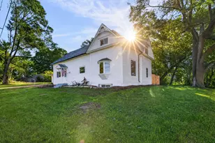 212 E 2nd St, Trufant, MI 49347 - Photo 1