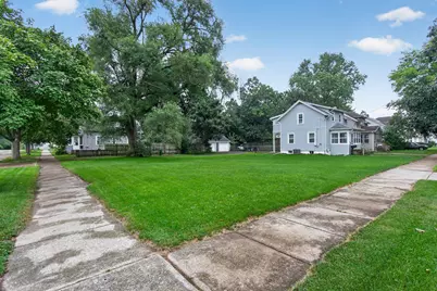 555 N Pleasant Street, Jackson, MI 49202 - Photo 5