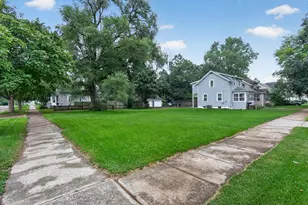 555 N Pleasant St, Jackson, MI 49202 - Photo 5