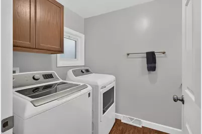 555 N Pleasant Street, Jackson, MI 49202 - Photo 17