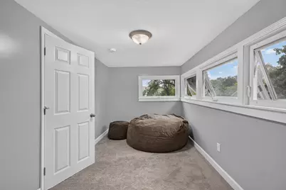 555 N Pleasant Street, Jackson, MI 49202 - Photo 27