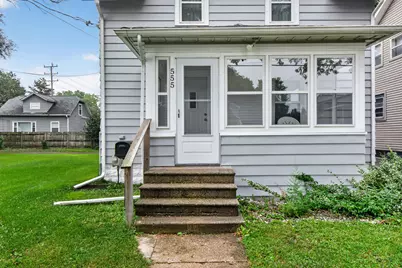 555 N Pleasant Street, Jackson, MI 49202 - Photo 3
