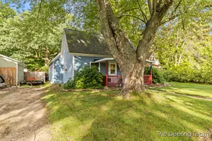 21 S Gibbs St, White Cloud, MI 49349 - Photo 3