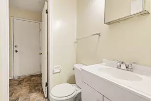 6701 Dana Ln, Flint, MI 48504 - Photo 11